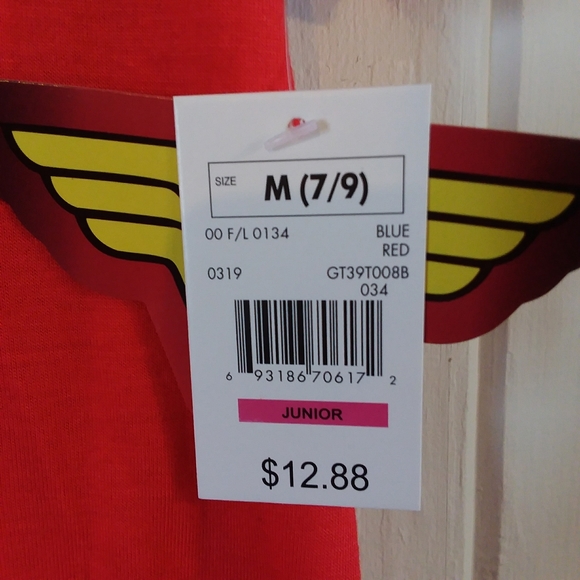 Juniors Wonder Woman Shirt - Picture 4 of 6